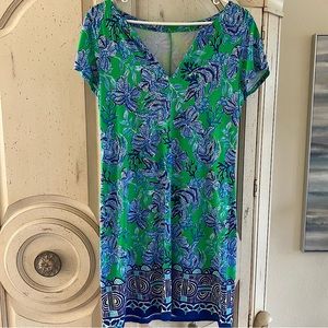Lilly Pulitzer Blue and Green Printed V-Neck Dress 👗
